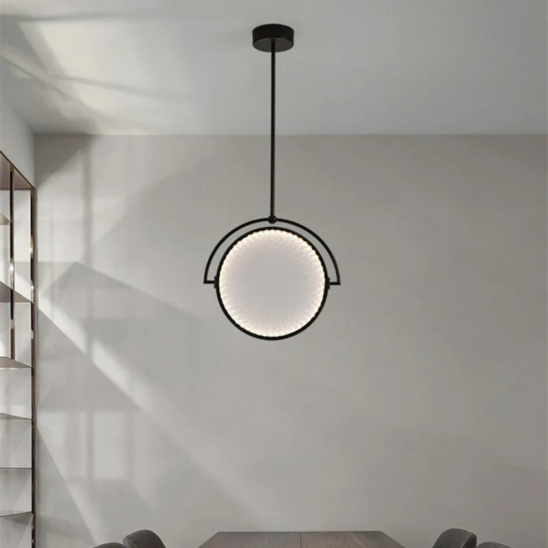 Plafonnier LED Suspendu Nordique Simpliste - Parfait pour Votre Intérieur