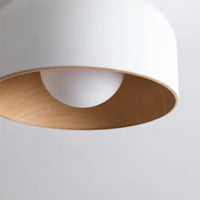 Plafonnier design en métal pour un éclairage intérieur stylé