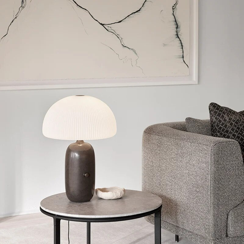 Lampe de table en marbre élégante