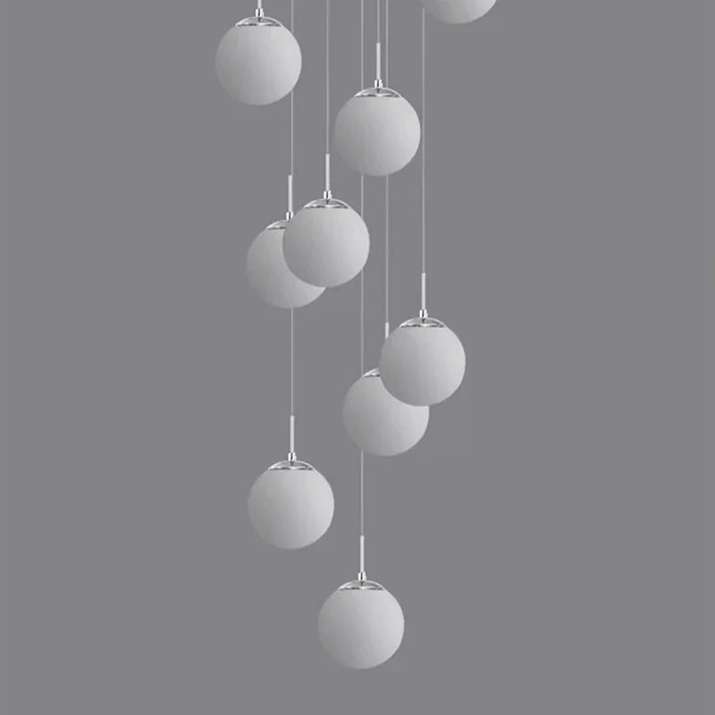 Suspension luminaire nordique pour éclairer l'intérieur de votre escalier.