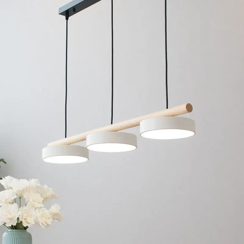 Lustre de style scandinave à LED pour éclairer votre intérieur et votre entreprise
