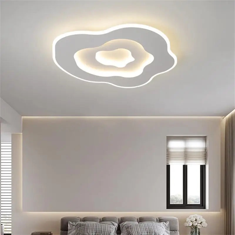 Plafonnier LED Nordique Minimaliste pour une Atmosphère Romantique