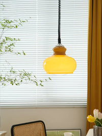 Suspension médiévale en verre