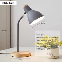 Lampe de table LED pour enfants en bois et fer forgé.