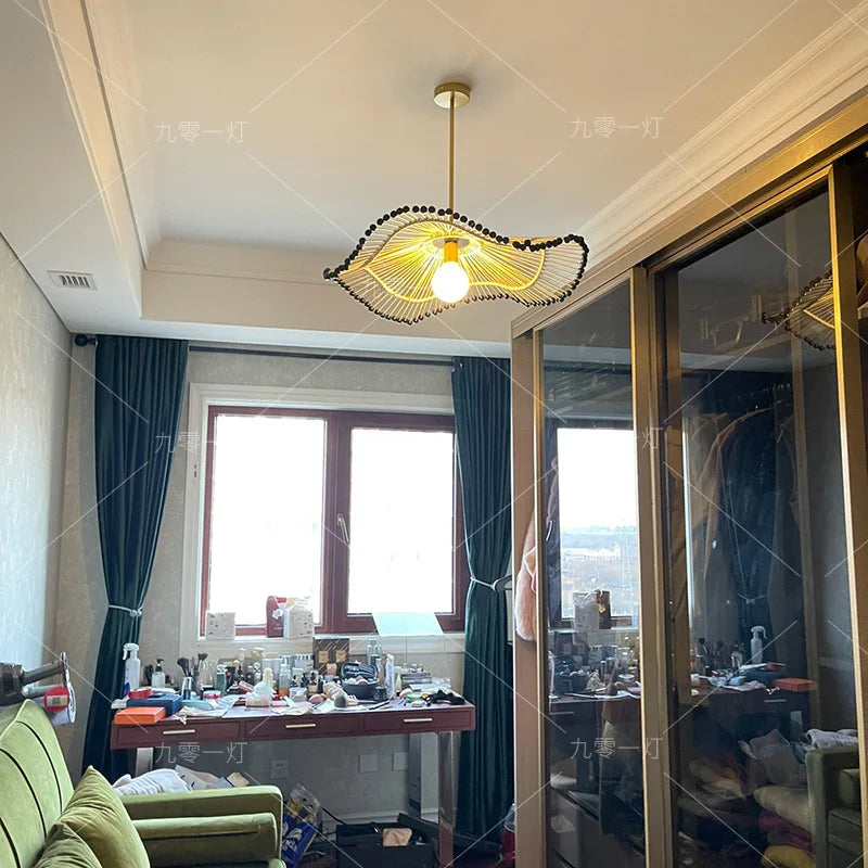 Suspension Chinoise en Rotin