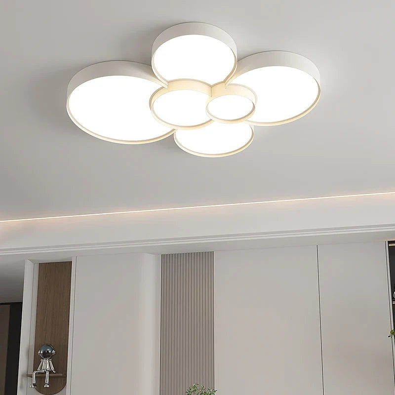 Lustre LED Design pour un Éclairage Intérieur Moderne et Décoratif