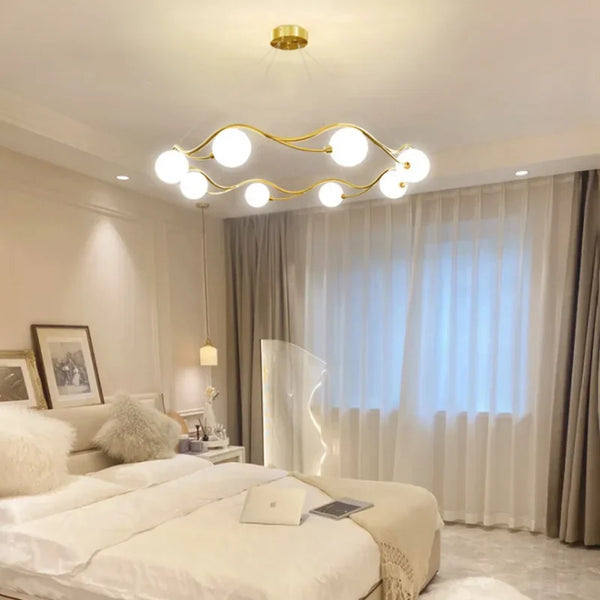 Lustre Royal Luxe en Or avec Boule de Verre LED