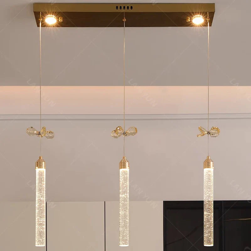 Suspension luxueuse en cristal.