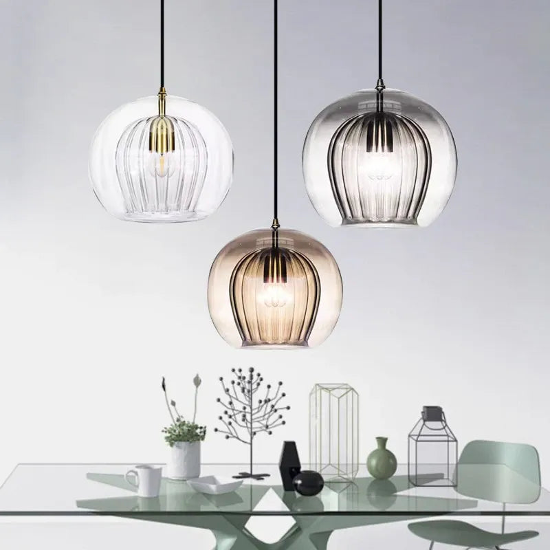 Suspension LED en verre au design nordique - Gris fumé influence scandinave