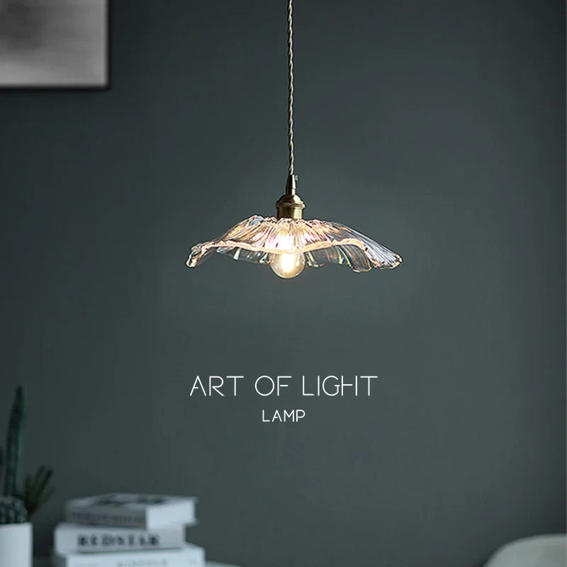 Suspension LED Nordique en Verre Laiton - Fleur Scandinave