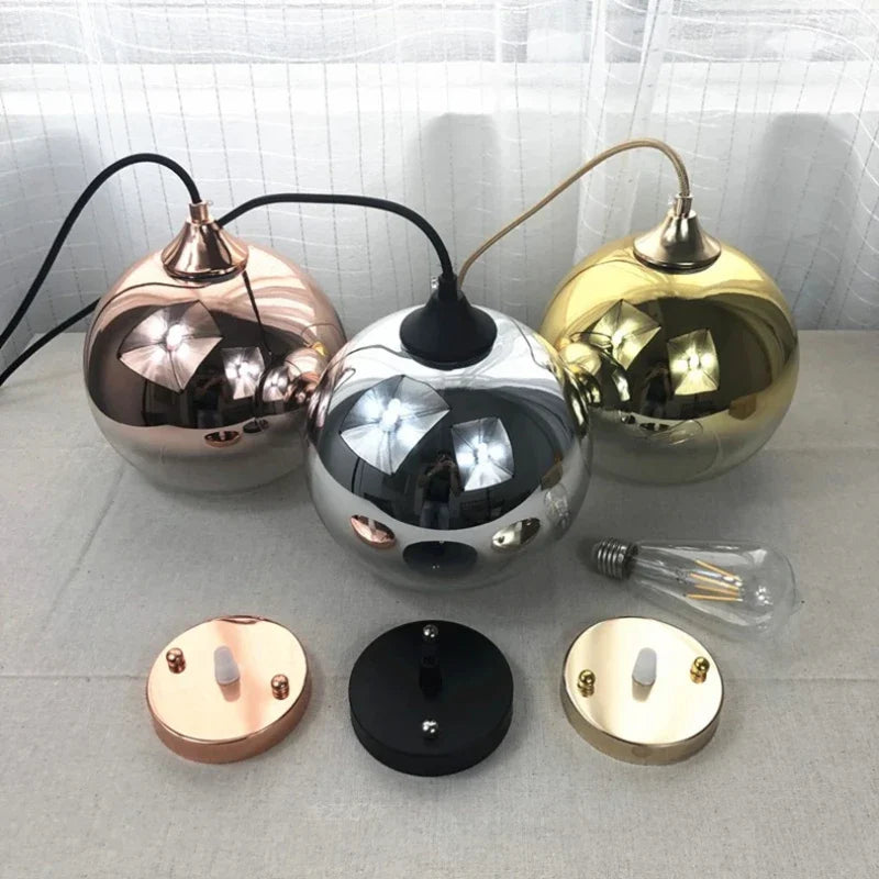 Suspension boule moderne en verre avec éclairage LED