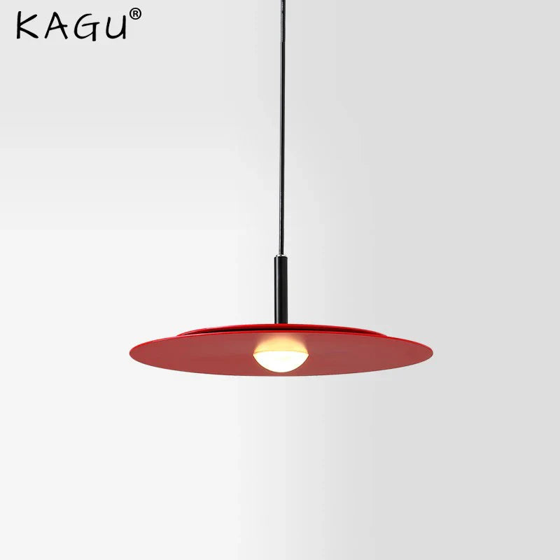 Suspension minimaliste nordique contemporaine