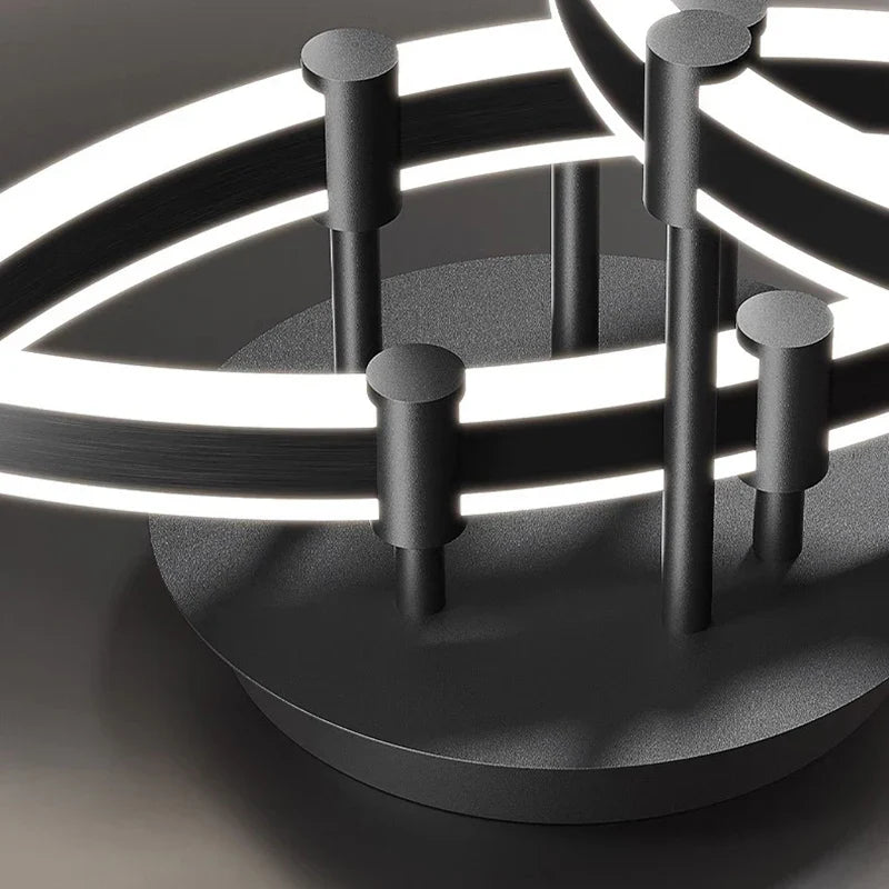 Plafonnier LED intelligent nordique pour une décoration de maison moderne.
