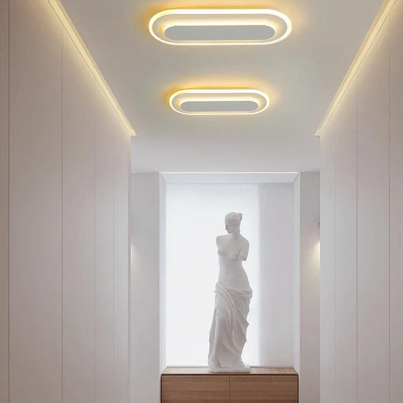 Bande LED pour allée et couloir : Lustres modernes minimalistes pour une entrée nordique créative