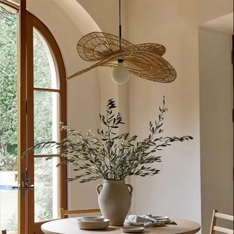 Suspension lumineuse en rotin tissé à la main - Collection Wabi-Sabi - Pour décorer votre intérieur de manière créative