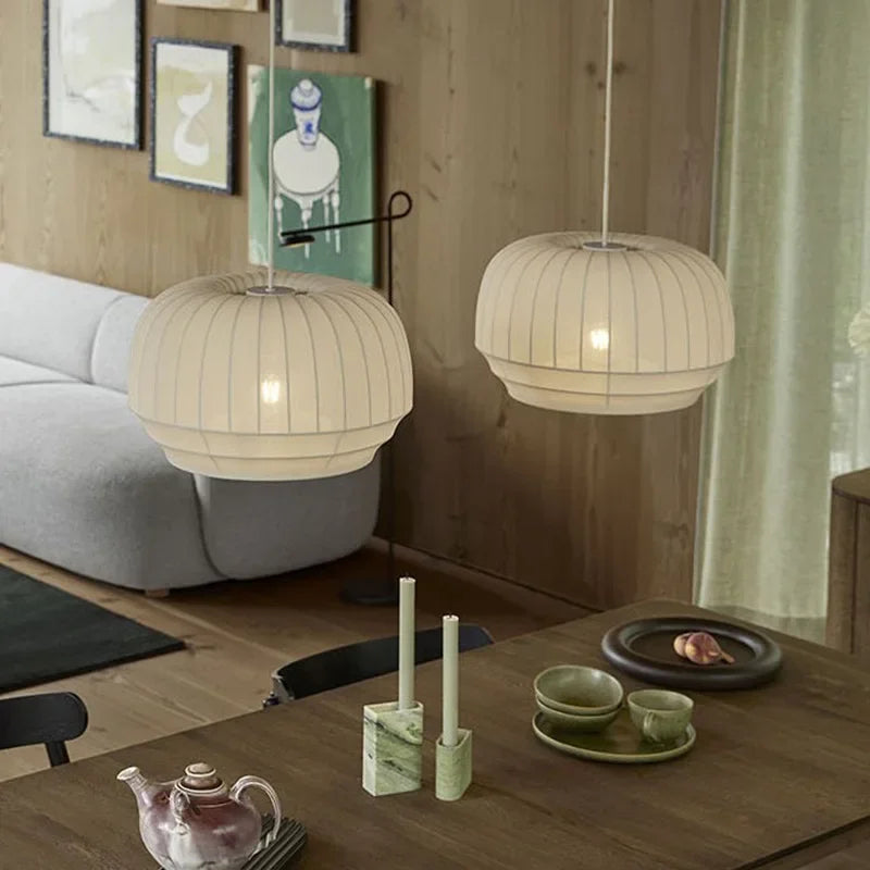 Lustres Nordica - Tissu Extensible Minimaliste pour Café