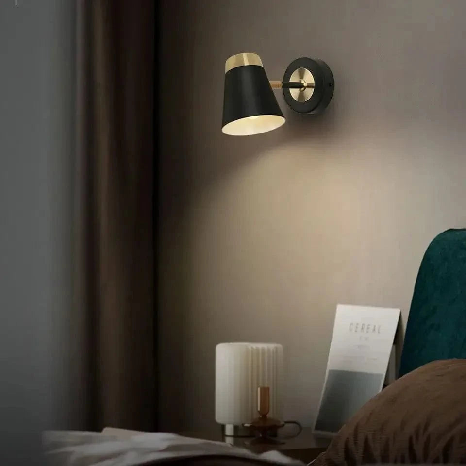 Aisilan - Applique murale de luxe remplaçable 5W E14 - Brossé noir et doré - Anti-éblouissement Rotation - Pour chambre et étude | Marco Lucetti