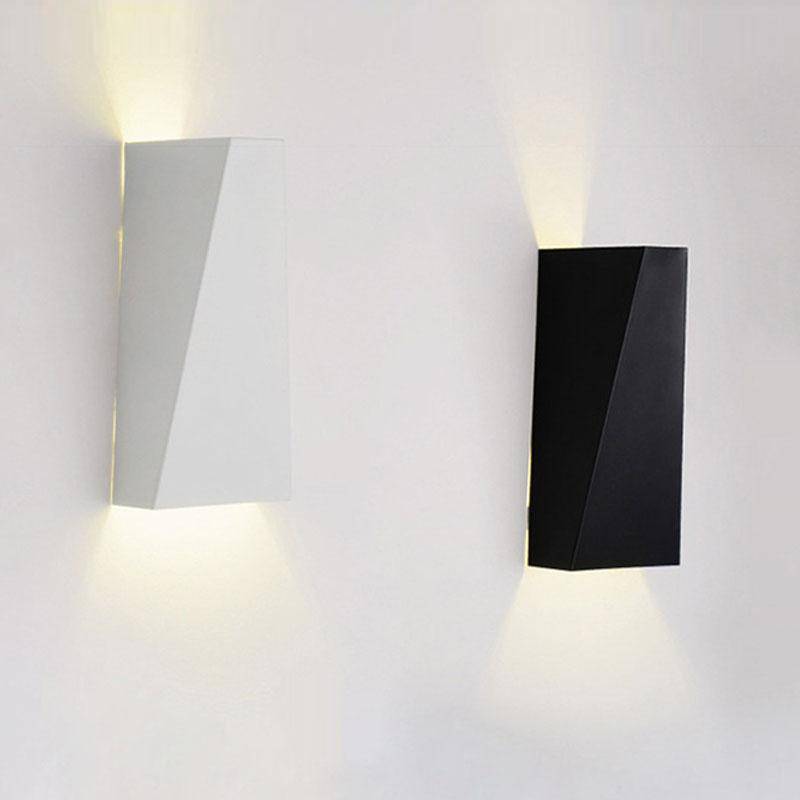Applique LED Cubique - Noir ou Blanc | Marco Lucetti