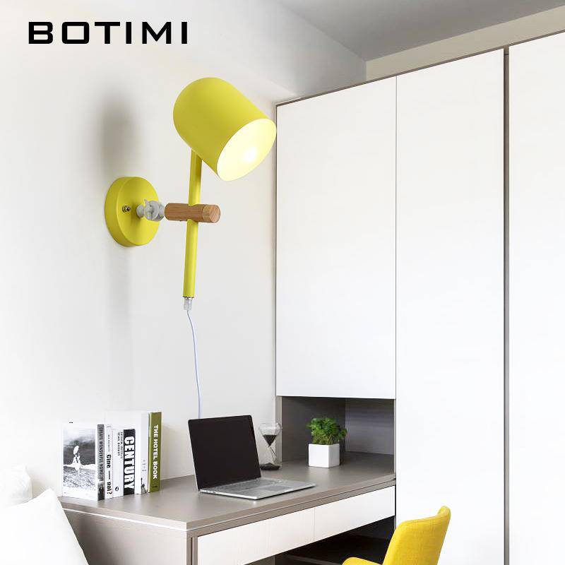 Applique LED en bois et métal - Design Élégant | Marco Lucetti