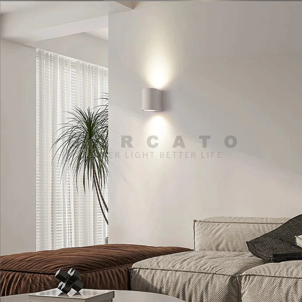 Applique LED minimaliste en ciment et pierre - Éclairage contemporain de qualité | Marco Lucetti