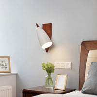Applique LED nordique pour chambre et couloir en bois naturel | Marco Lucetti