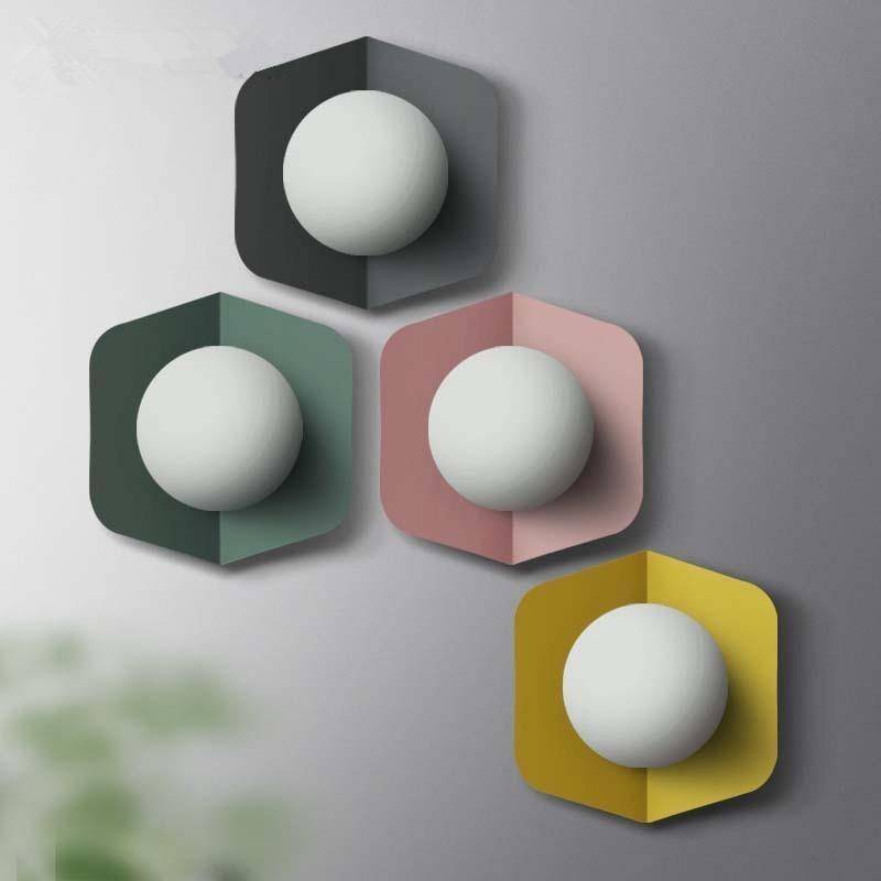 Applique Morden Minimalist avec boule LED Blanche et Couleurs | Marco Lucetti