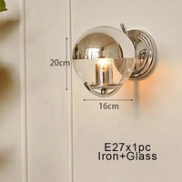 Applique murale Boule d'Espace Argentée - Design Élégant - Haricots Magiques - Petite Boule de Verre Semi-Plaquée Chromée - Applique Murale pour Couloir ou Chambre à Coucher | Marco Lucetti