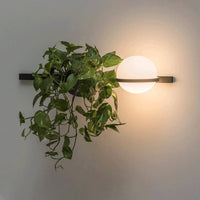 Applique murale contemporaine Art Déco avec boule acrylique et 3 gradations ajustables | Marco Lucetti