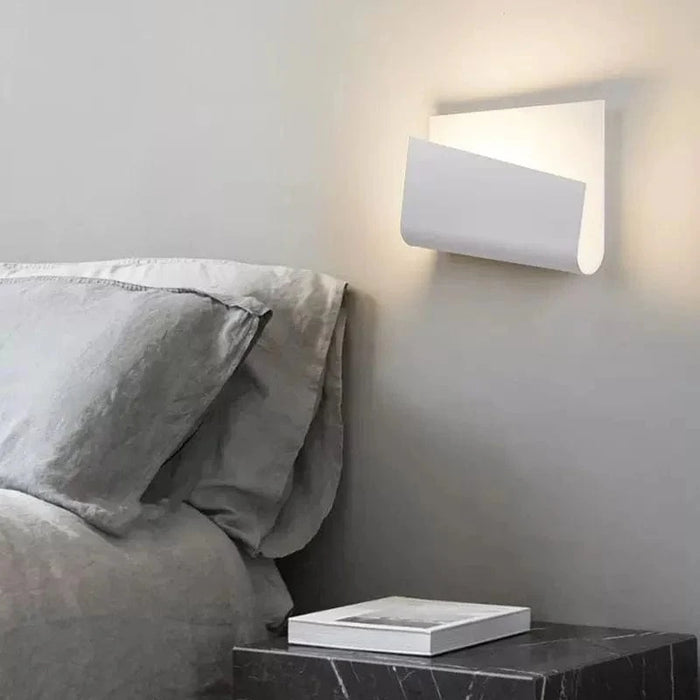 Applique murale créative nordique minimaliste - 7W 220V - 360° | Marco Lucetti