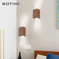 Applique murale Cube LED en bois et métal | Marco Lucetti