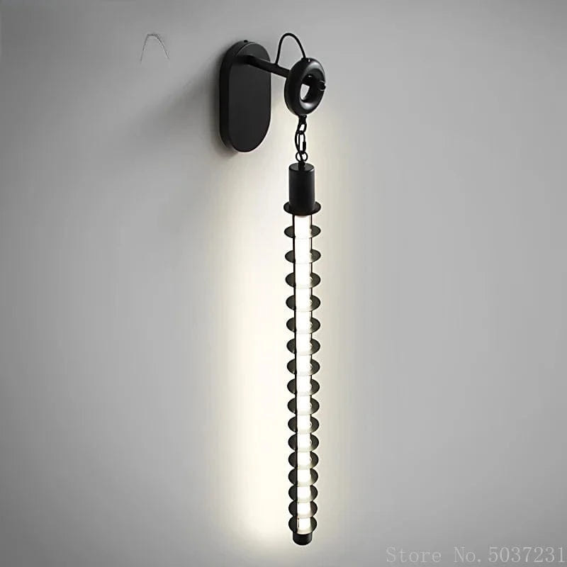 Applique murale DEL industrielle vintage en fer avec chaîne créative. | Marco Lucetti