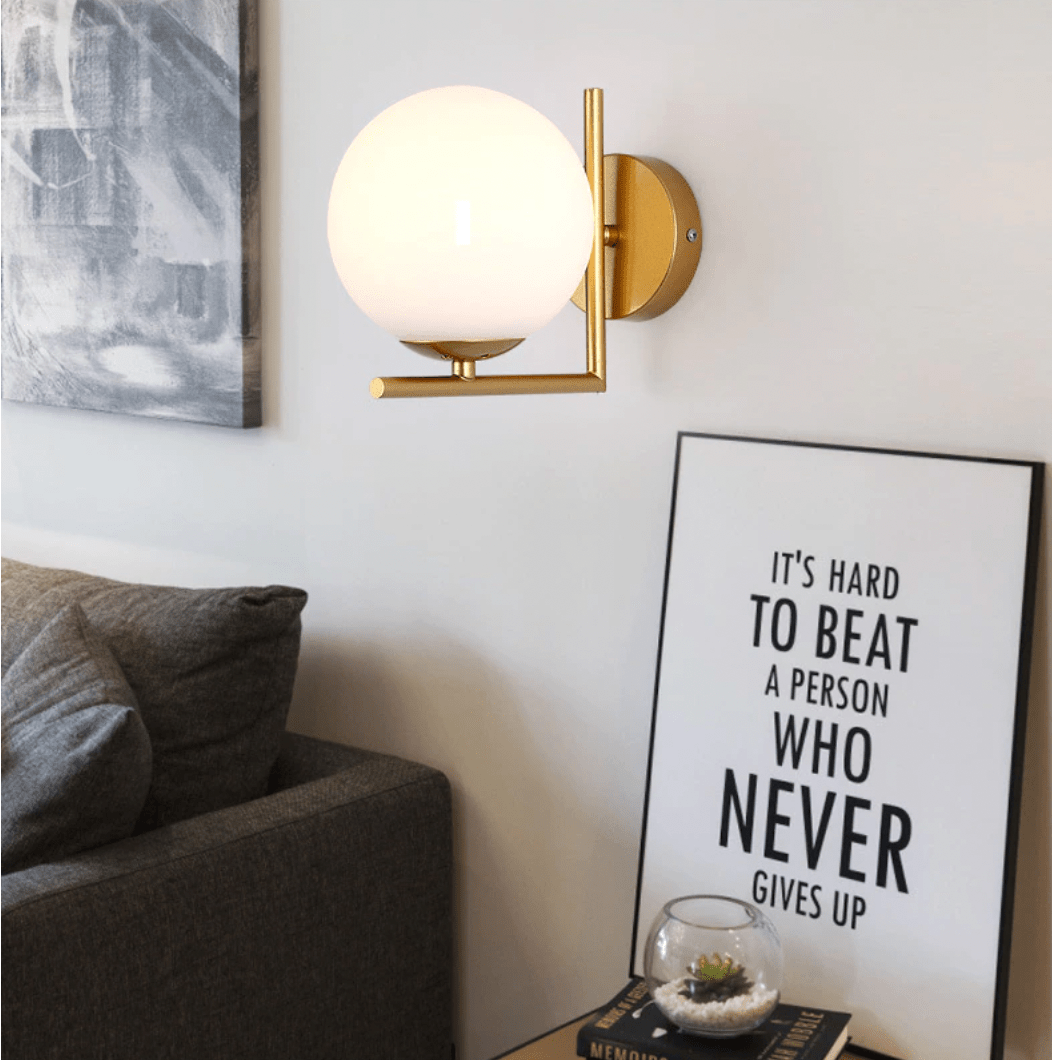 Applique murale design bâton & boule de verre - Noir/Doré | Marco Lucetti