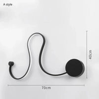 Applique murale design en acrylique et fer LED pour une décoration tendance | Marco Lucetti A 70CM noir / CHINE / Blanc chaud