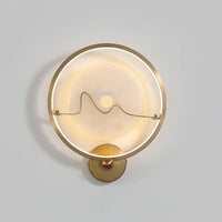 Applique murale design LED en marbre et cercle doré - Luxe | Marco Lucetti