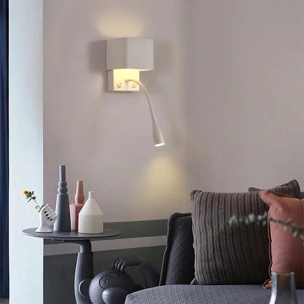 Applique Murale Design pour une Lecture Confortable et Élégante dans un Hôtel | Marco Lucetti