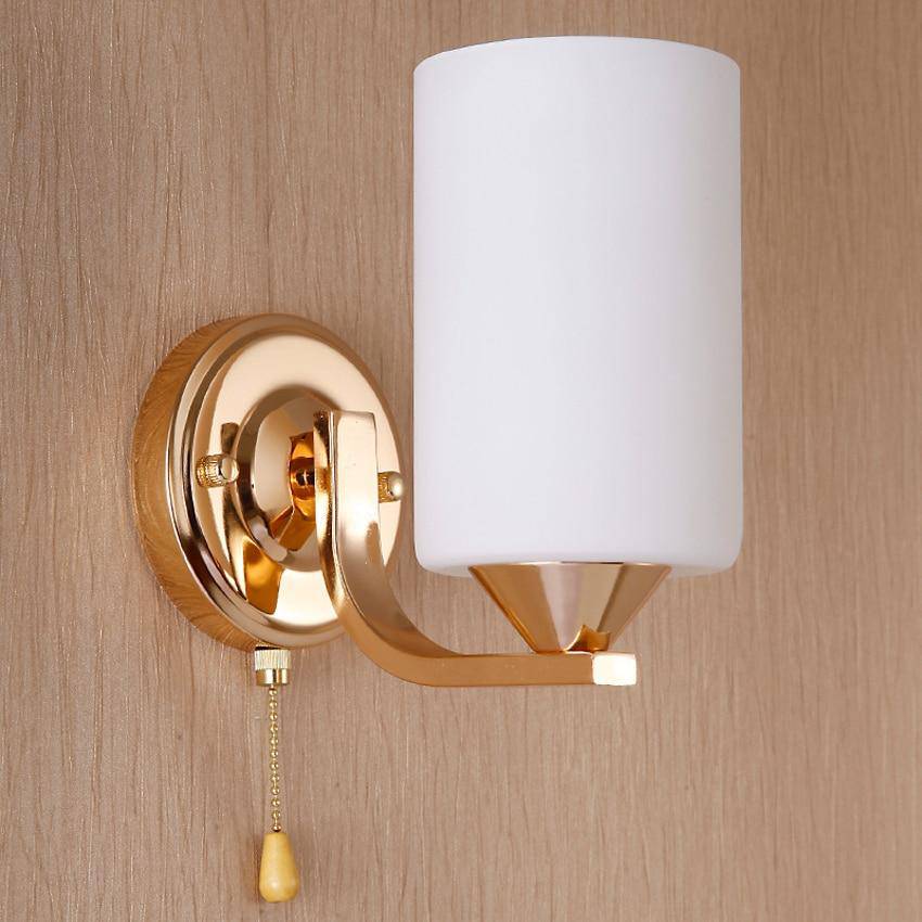 Applique murale élégante avec finition chromée dorée | Marco Lucetti