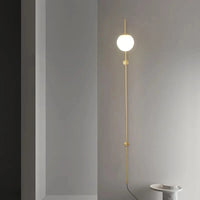 Applique murale élégante en laiton pour maison et restaurant. | Marco Lucetti