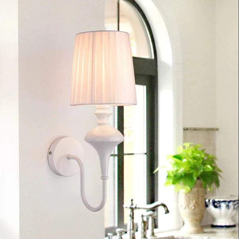 Applique Murale Élégante Moderne en Tissu - Luminaire Décoratif d'Intérieur | Marco Lucetti