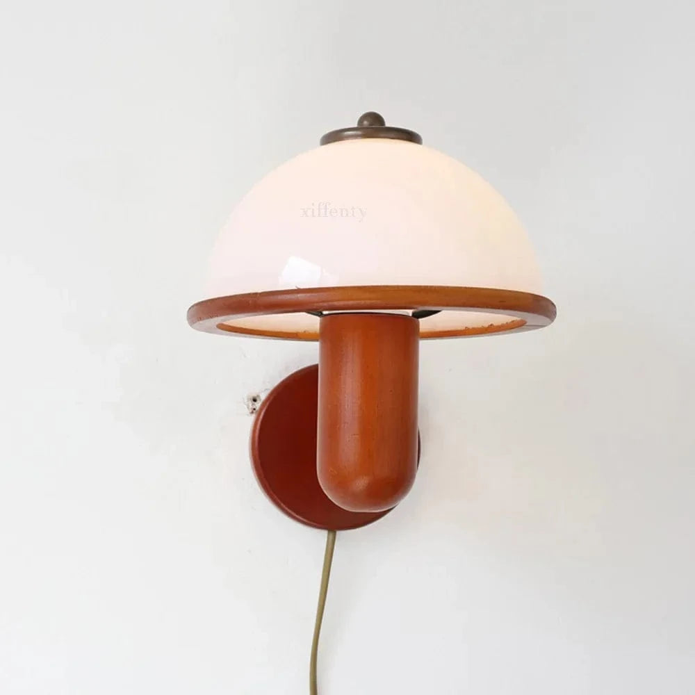 Applique murale en bois avec prise - Élégance naturelle | Marco Lucetti