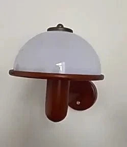 Applique murale en bois avec prise - Élégance naturelle | Marco Lucetti Charge