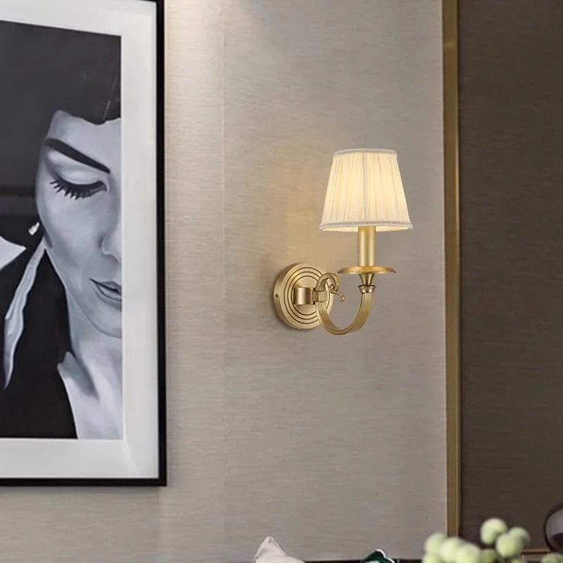 Applique murale en cuivre style américain pour illuminer votre escalier, couloir ou salon. | Marco Lucetti