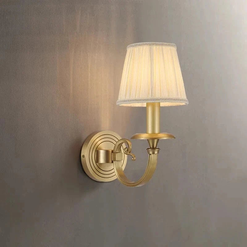 Applique murale en cuivre style américain pour illuminer votre escalier, couloir ou salon. | Marco Lucetti