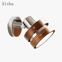 Applique murale en noyer de style médiéval français | Marco Lucetti