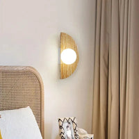 Applique murale en pierre naturelle avec demi-cercle en verre blanc - Collection Élégance naturelle | Marco Lucetti