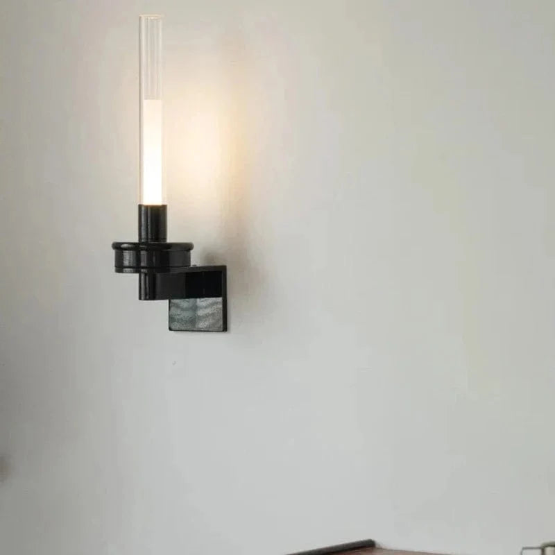 Applique murale en verre transparent et métal noir - Collection Élégance nocturne | Marco Lucetti