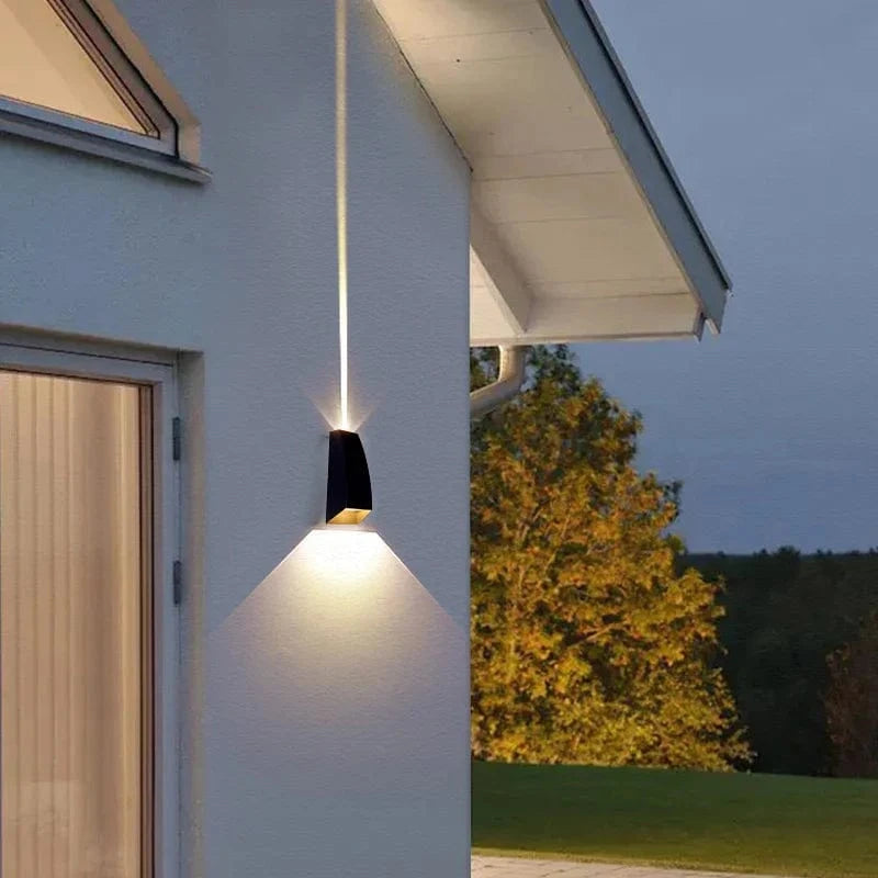 Applique murale extérieure LED étanche haut et bas AC90-260V 2*3W COB en aluminium pour jardin et porche | Marco Lucetti