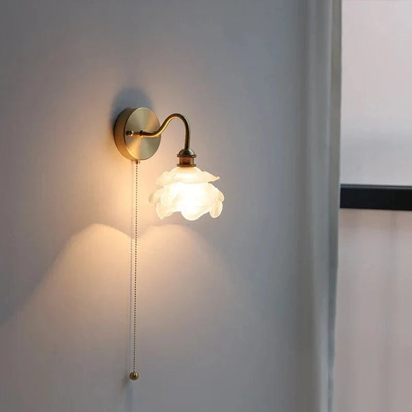 Applique murale Fleur de Verre Cuivre avec Chaîne LED pour Chambre, Salle de Bain et Escalier - Style Nordique Moderne | Marco Lucetti