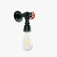 Applique murale industrielle vintage avec tuyau d'eau pour éclairage intérieur | Marco Lucetti