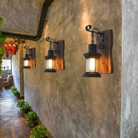 Applique murale industrielle vintage en bois pour restaurant & bar | Marco Lucetti