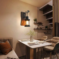 Applique murale industrielle vintage en bois pour restaurant & bar | Marco Lucetti